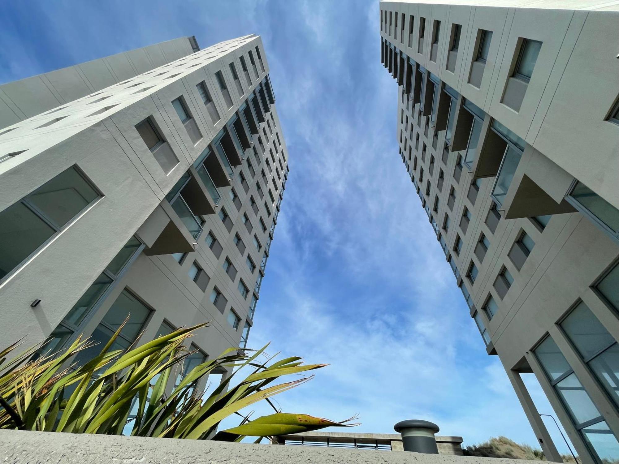Apartment Torres Al Mar 10
